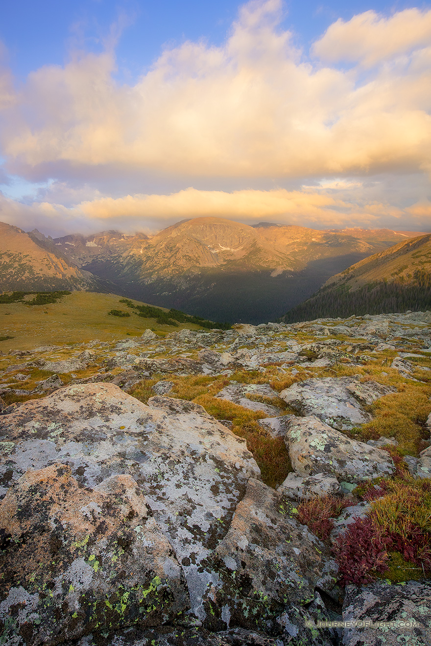 The first light of day illuminates Terra Tomah mountain in Rocky Mountain National Park, Colorado. - Colorado Picture